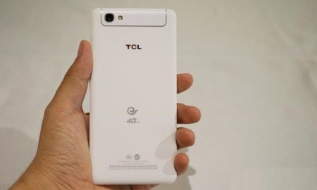 Смартфон с «бесконечной» энергией TCL P618L – 90 дней работы без подзарядки